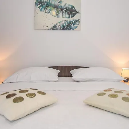 Apartamento Marija Ljubica Pag Town