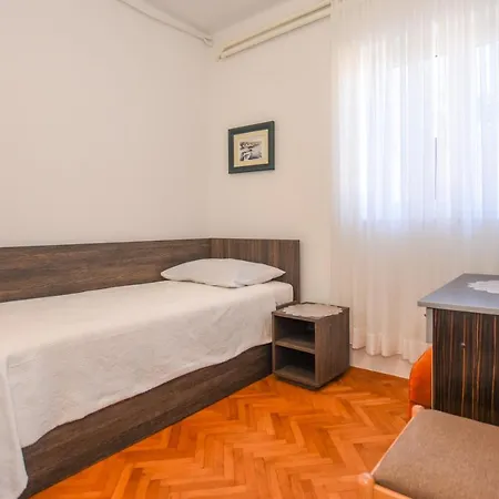 Apartment Marija Ljubica Pag Town